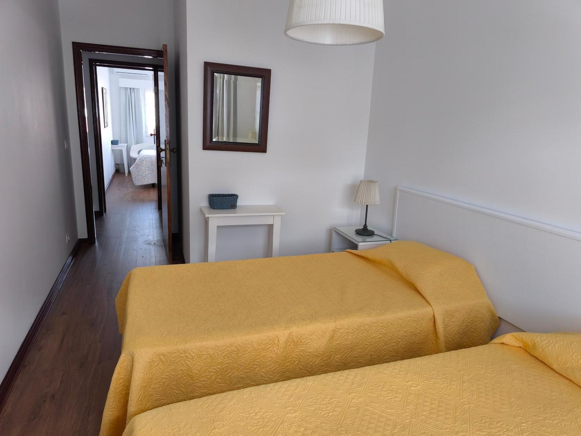 דירות Ponta Delgada Gorgeous House מראה חיצוני תמונה